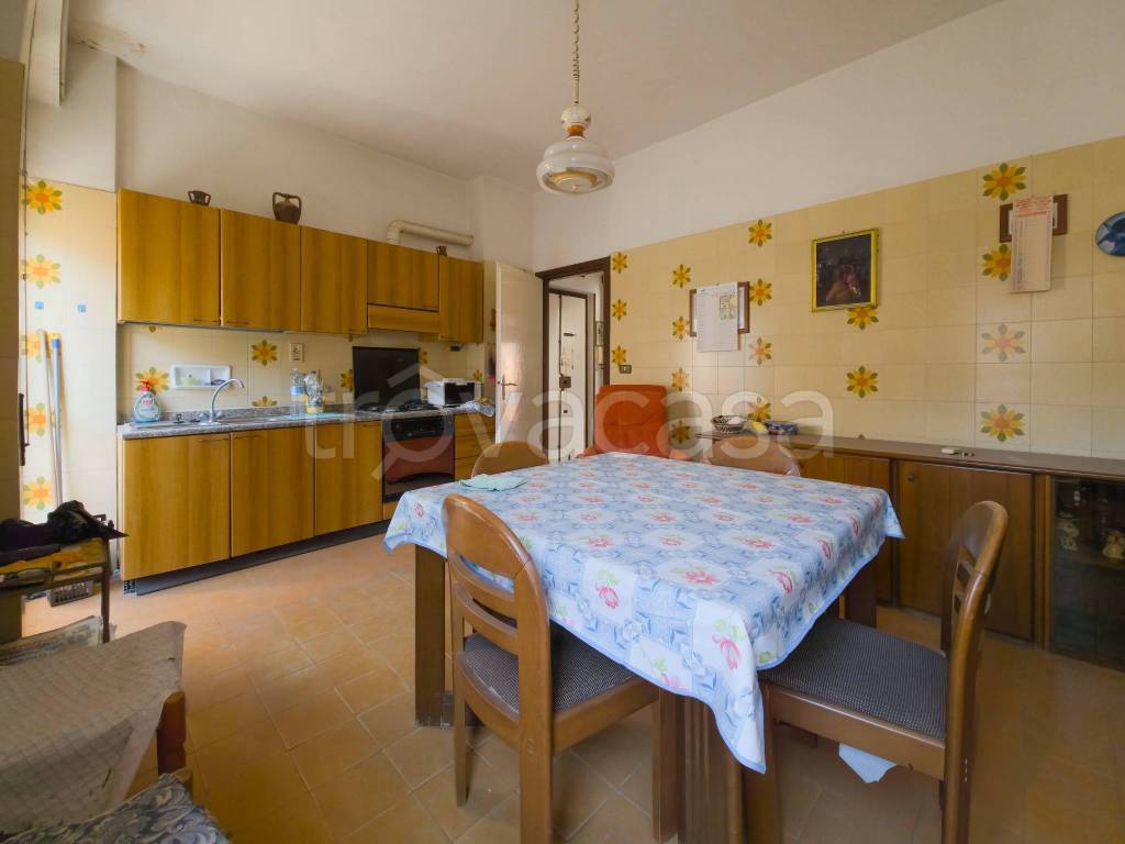 appartamento in vendita a Reggio di Calabria in zona Rione Ferrovieri