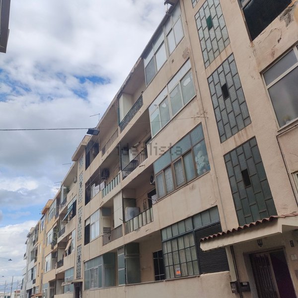 appartamento in vendita a Reggio di Calabria in zona Rione Ferrovieri