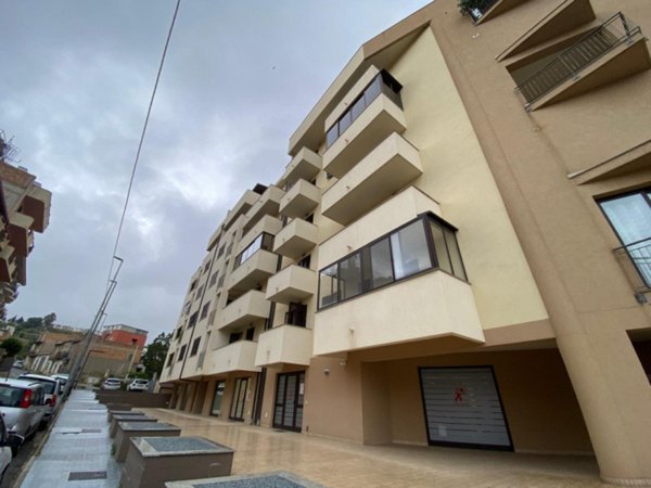 appartamento in vendita a Reggio di Calabria in zona Catona