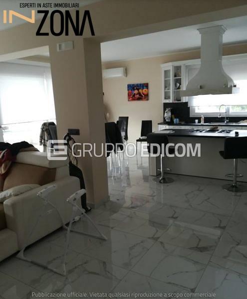 appartamento in vendita a Reggio di Calabria in zona Gallina