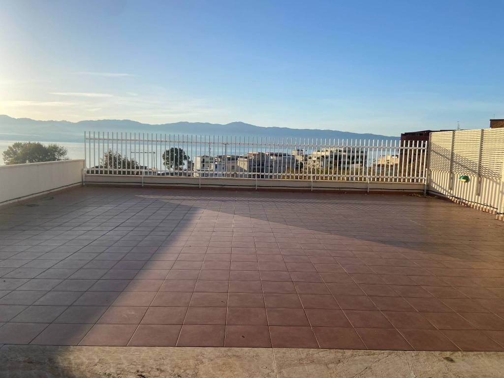 appartamento in vendita a Reggio di Calabria in zona Centro Storico