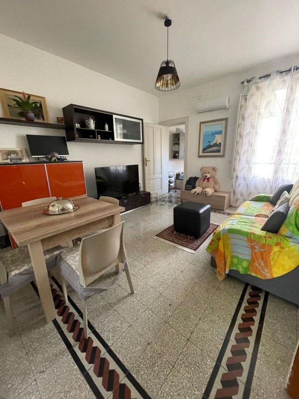 appartamento in vendita a Reggio di Calabria in zona Sbarre