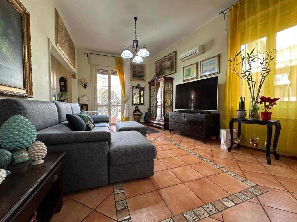 appartamento in vendita a Reggio di Calabria in zona Tremulini