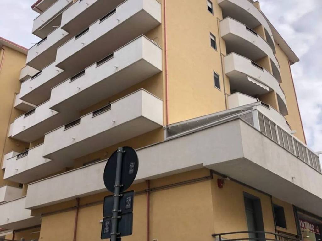 appartamento in vendita a Reggio di Calabria in zona Archi