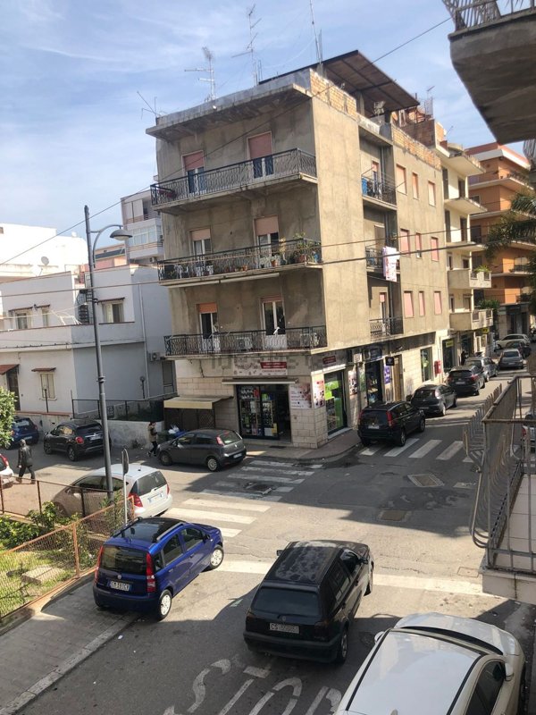 appartamento in vendita a Reggio di Calabria in zona Sbarre