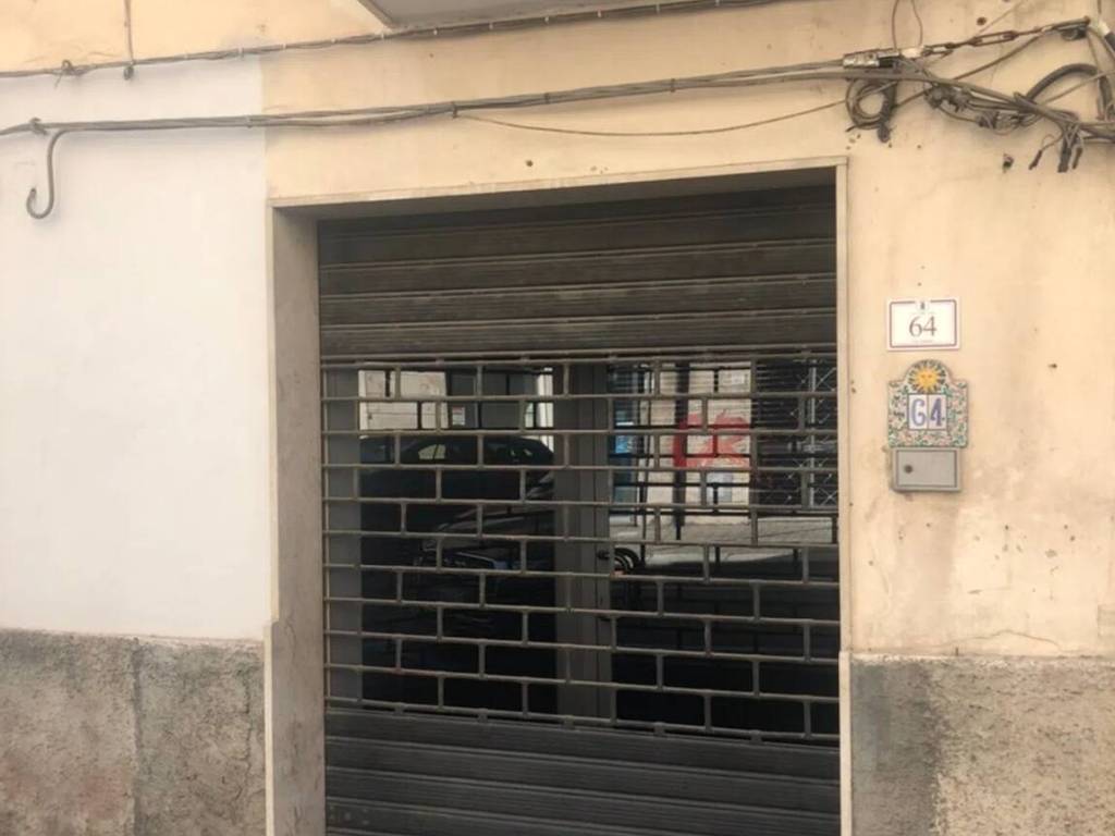 negozio in vendita a Reggio di Calabria in zona Centro Storico
