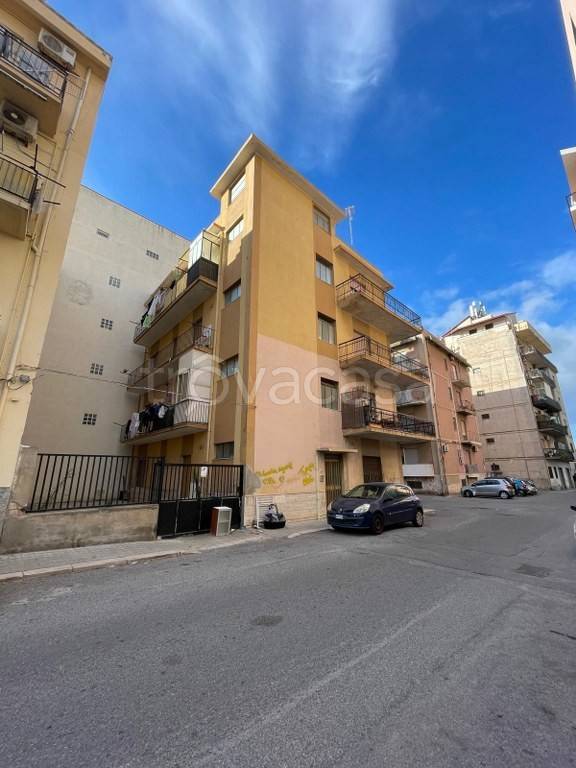appartamento in vendita a Reggio di Calabria in zona Sbarre
