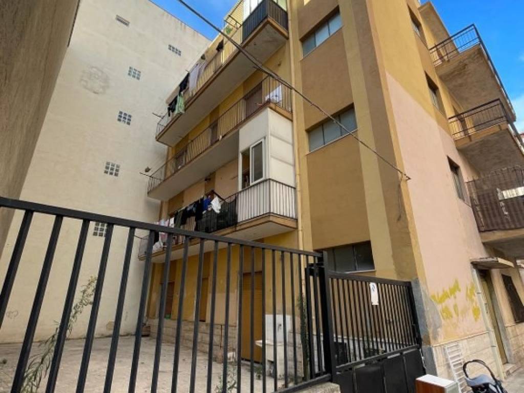 appartamento in vendita a Reggio di Calabria in zona Sbarre