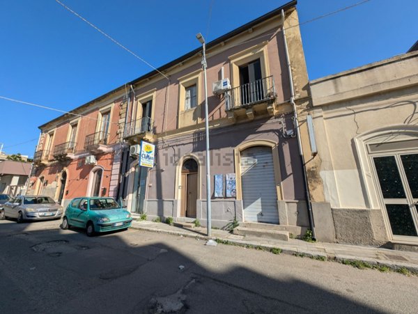 casa indipendente in vendita a Reggio di Calabria in zona Catona