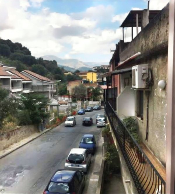 casa indipendente in vendita a Reggio di Calabria in zona Sant'Elia di Condera