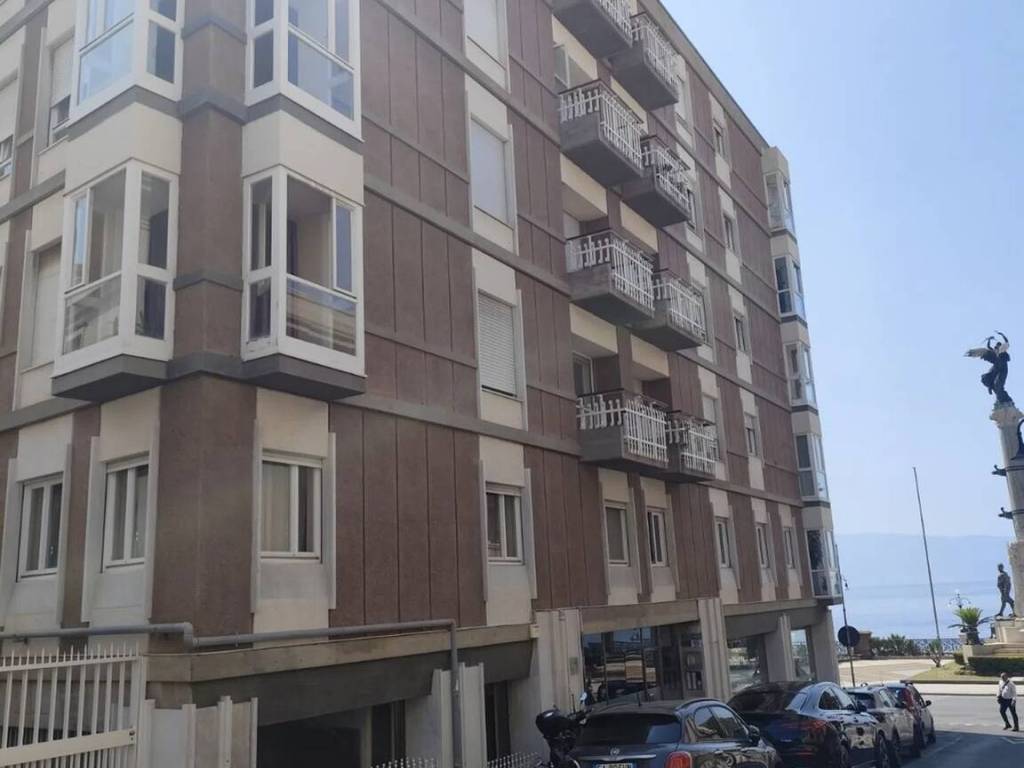 appartamento in vendita a Reggio di Calabria in zona Centro Storico