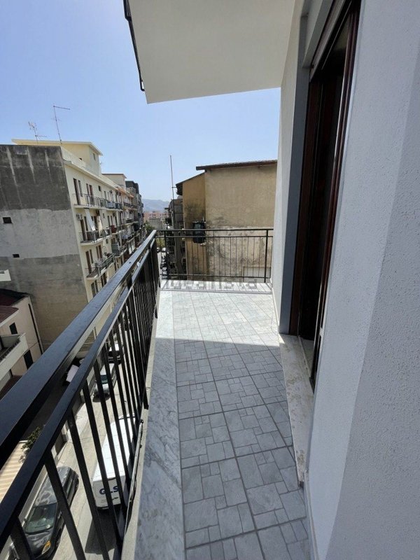 appartamento in vendita a Reggio di Calabria in zona Gebbione