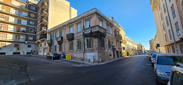 appartamento in vendita a Reggio di Calabria in zona Centro Storico