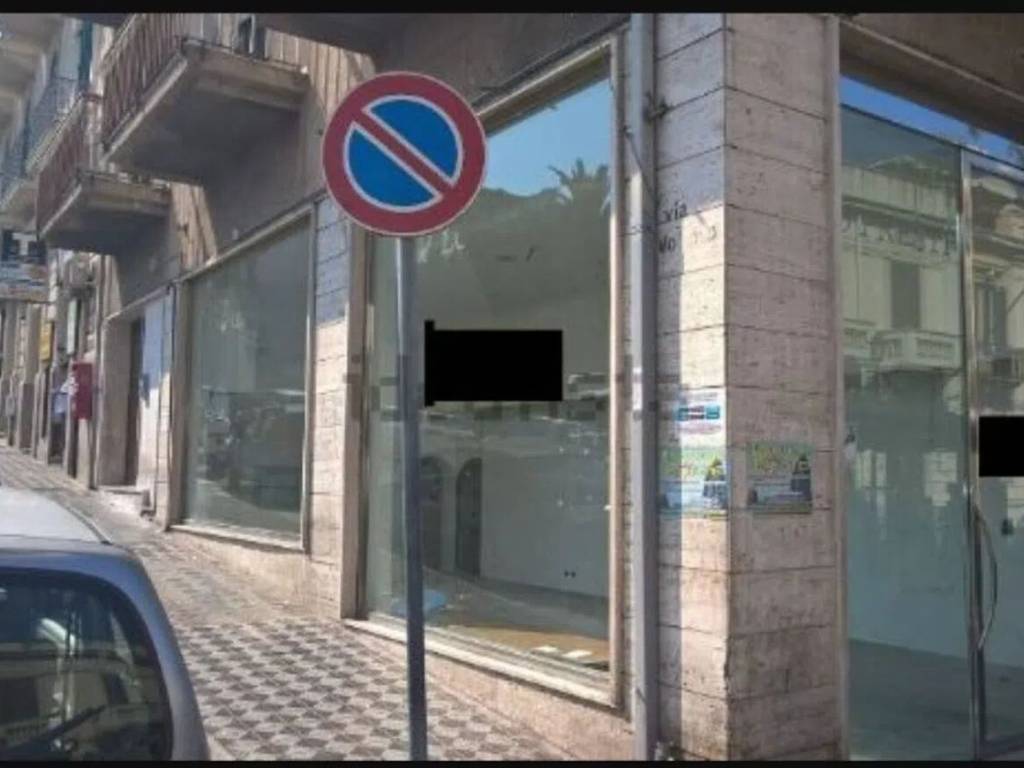 negozio in vendita a Reggio di Calabria in zona Centro Storico