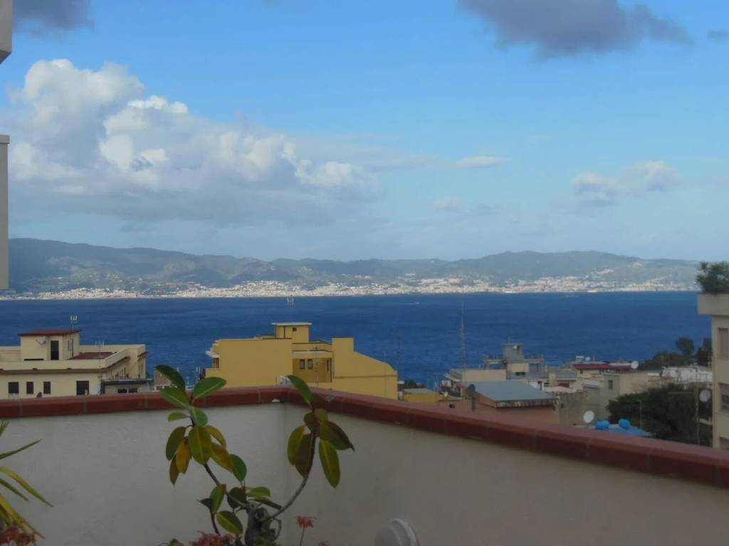 appartamento in vendita a Reggio di Calabria in zona Spirito Santo