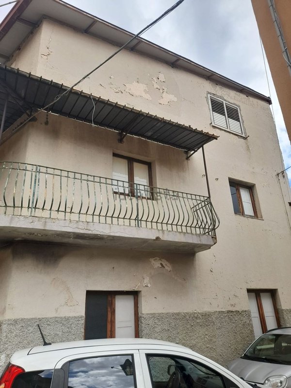 casa indipendente in vendita a Reggio di Calabria