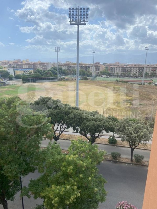 appartamento in vendita a Reggio di Calabria in zona Sbarre