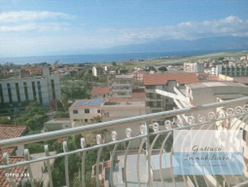 appartamento in vendita a Reggio di Calabria in zona Saracinello