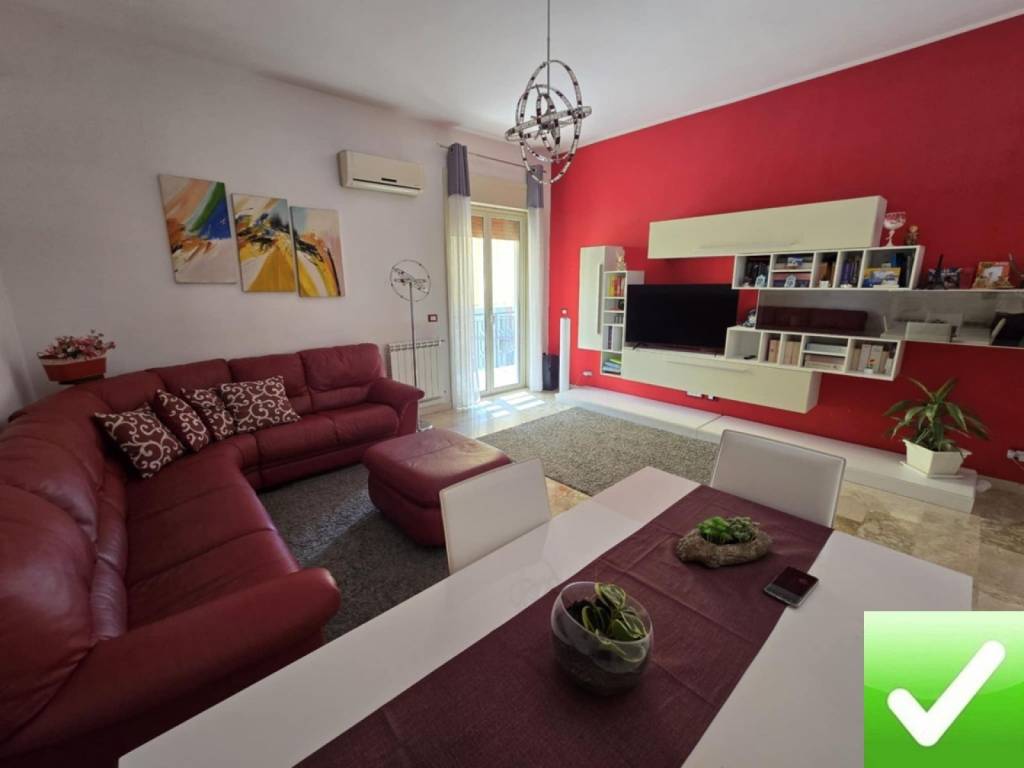 appartamento in vendita a Reggio di Calabria in zona Gallina