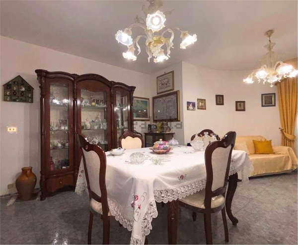 casa indipendente in vendita a Reggio di Calabria in zona Rosalì