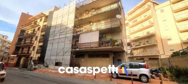 appartamento in vendita a Reggio di Calabria in zona Sbarre