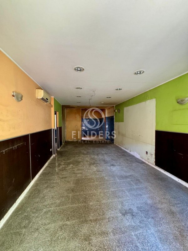 locale commerciale in vendita a Reggio di Calabria in zona Centro Storico