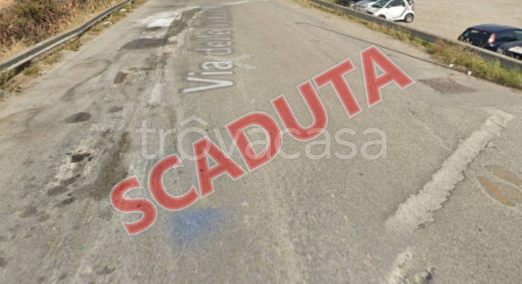 locale commerciale in vendita a Reggio di Calabria in zona San Gregorio