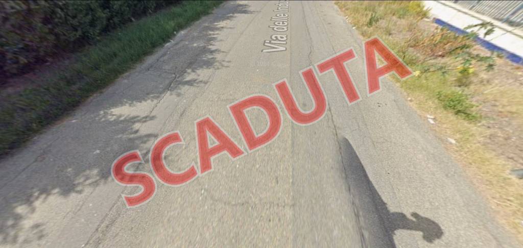 locale commerciale in vendita a Reggio di Calabria in zona San Gregorio