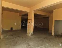 locale commerciale in vendita a Reggio di Calabria in zona San Giorgio