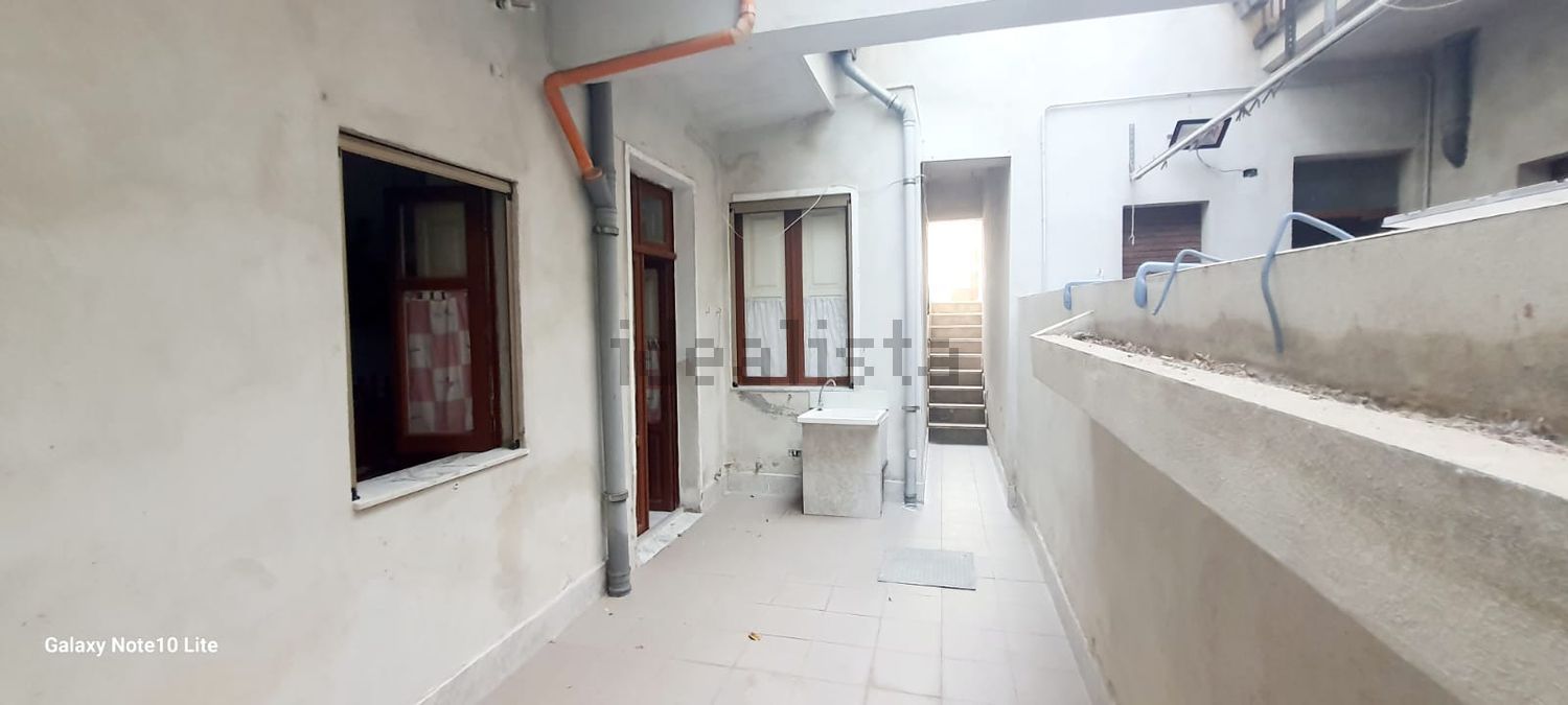 appartamento in vendita a Reggio di Calabria in zona Ravagnese