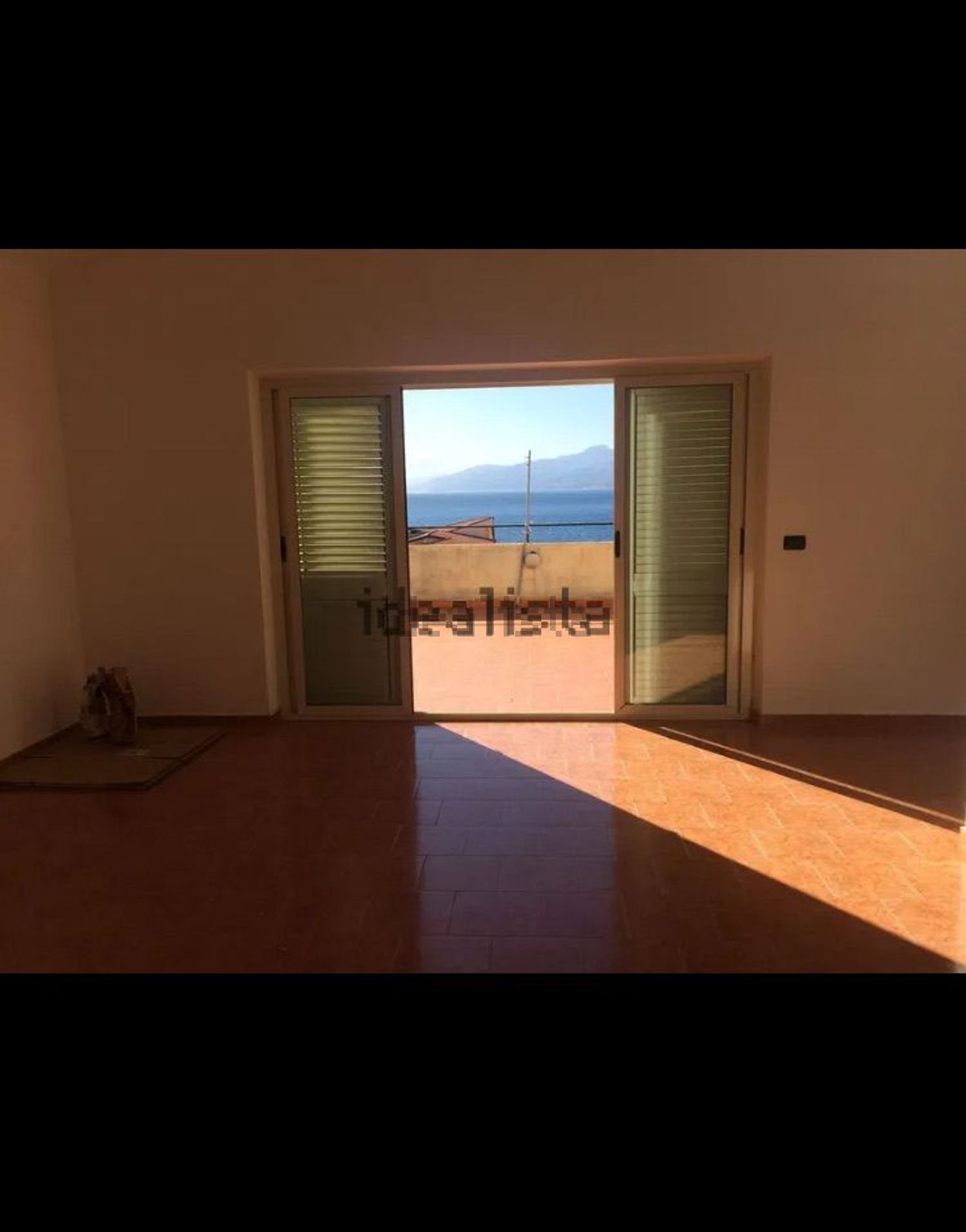 appartamento in vendita a Reggio di Calabria in zona Gallico Marina