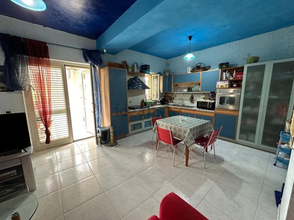 appartamento in vendita a Reggio di Calabria in zona Gallina