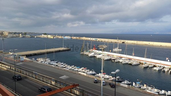 appartamento in vendita a Reggio di Calabria in zona Santa Caterina