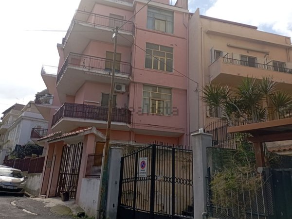 appartamento in vendita a Reggio di Calabria in zona Trabocchetto