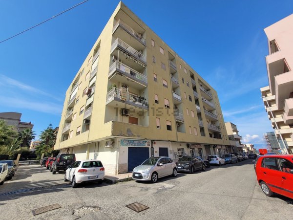 appartamento in vendita a Reggio di Calabria in zona Pellaro