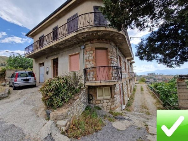 appartamento in vendita a Reggio di Calabria in zona Pellaro