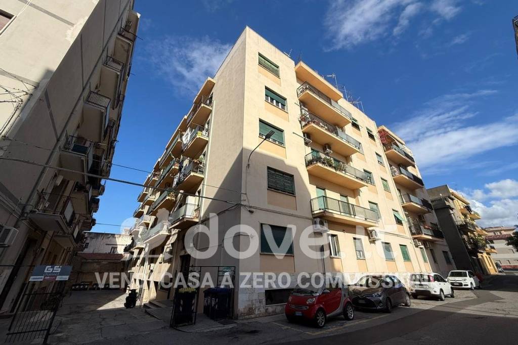 appartamento in vendita a Reggio di Calabria in zona Sbarre