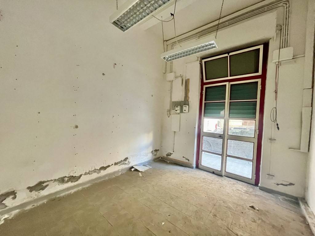 negozio in vendita a Reggio di Calabria in zona Centro Storico
