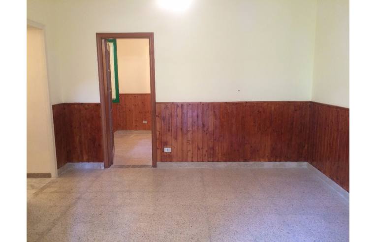 casa indipendente in vendita a Reggio di Calabria in zona Modena