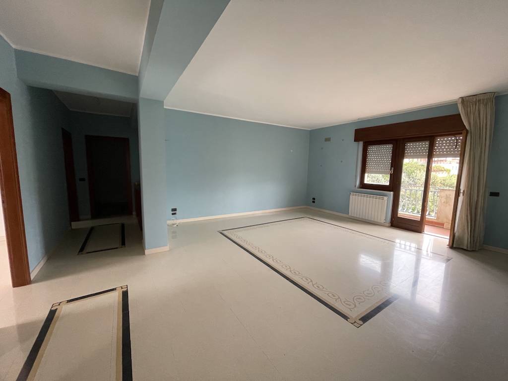 appartamento in vendita a Reggio di Calabria in zona Sbarre