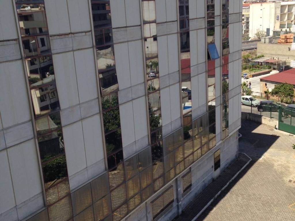 intera palazzina in vendita a Reggio di Calabria in zona Armo