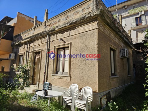 casa indipendente in vendita a Reggio di Calabria in zona Trabocchetto