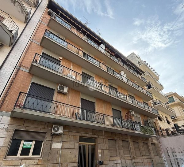 appartamento in vendita a Reggio di Calabria in zona Centro Storico