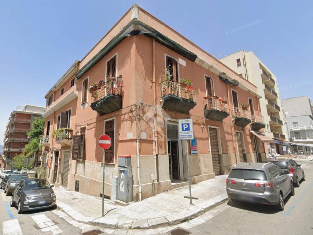 negozio in vendita a Reggio di Calabria in zona Pineta Zerbi
