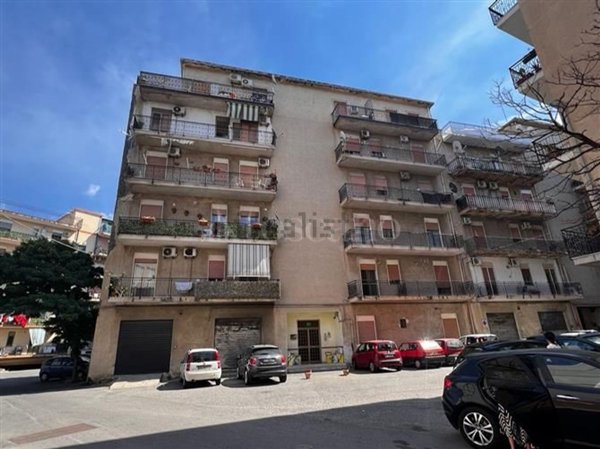 appartamento in vendita a Reggio di Calabria in zona Armo