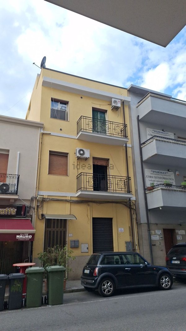 casa indipendente in vendita a Reggio di Calabria in zona Sbarre