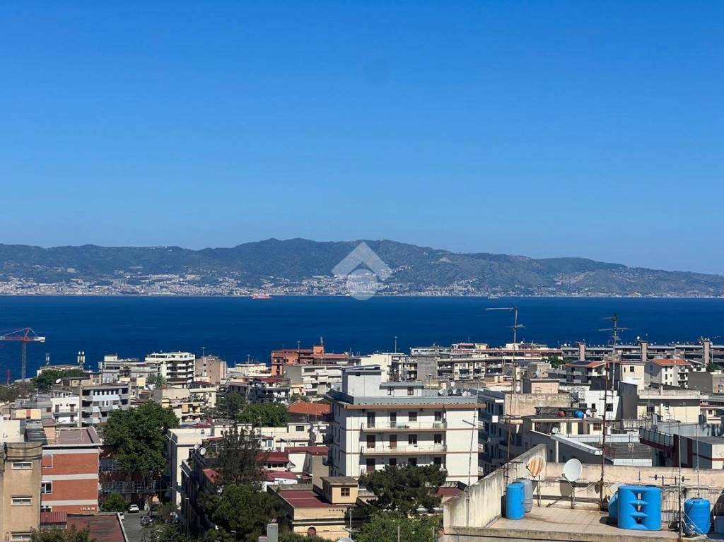 appartamento in vendita a Reggio di Calabria in zona Tremulini
