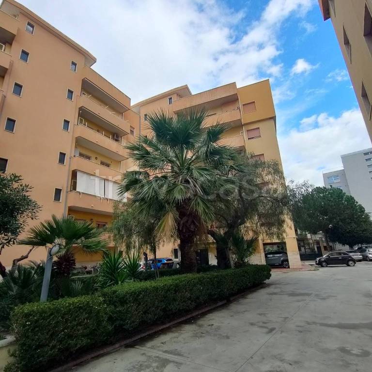 appartamento in vendita a Reggio di Calabria in zona Modena