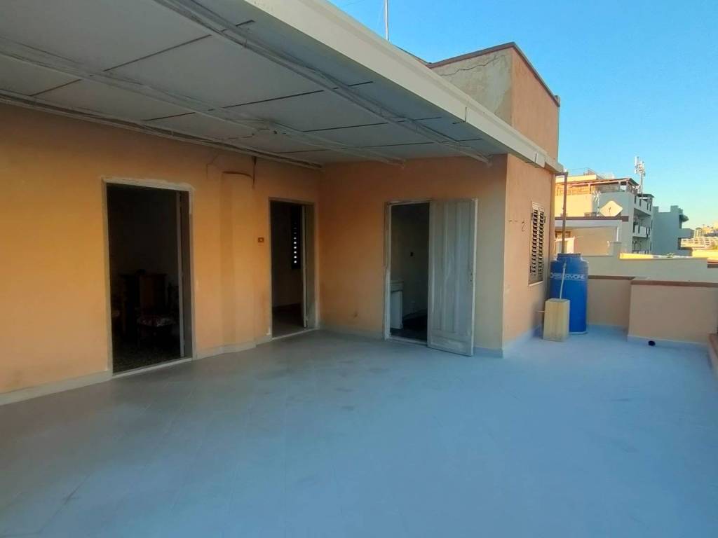 appartamento in vendita a Reggio di Calabria in zona Modena