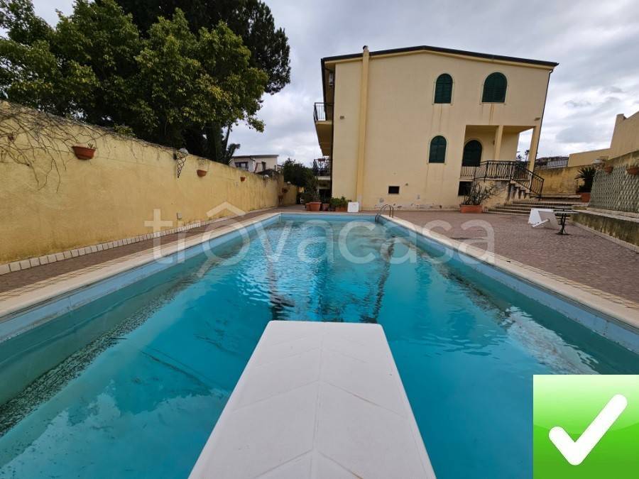 casa indipendente in vendita a Reggio di Calabria in zona Pellaro